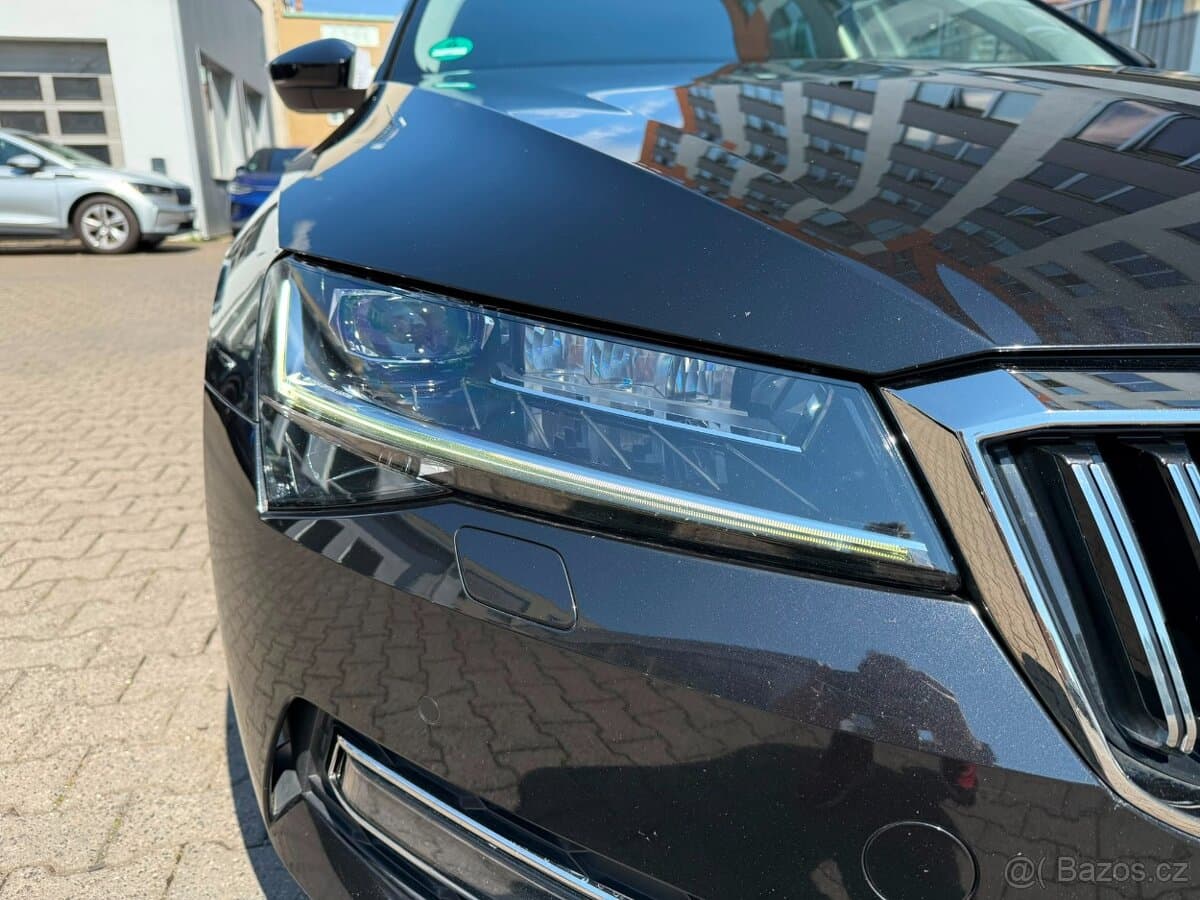 2023 Škoda SUPERB - 19
