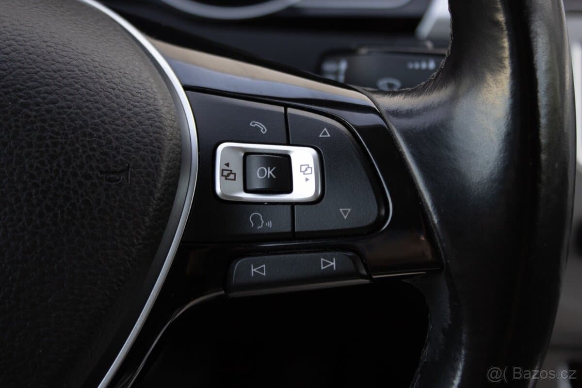 2015 Volkswagen PASSAT - 19