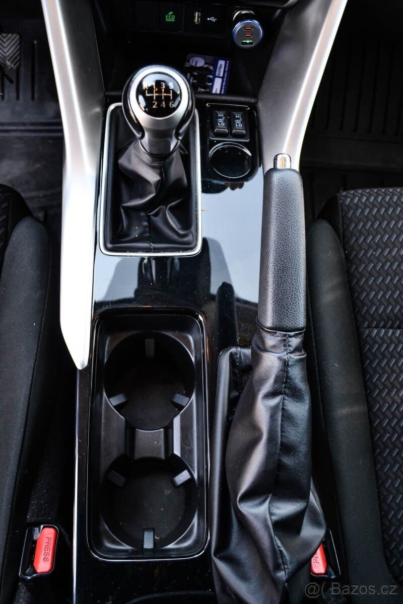 2019 Mitsubishi OSTATNÍ - 19
