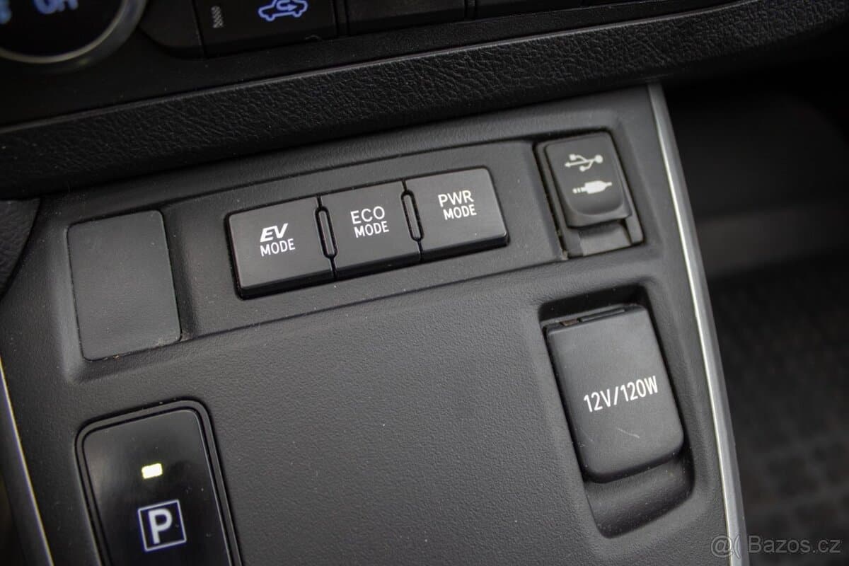 2014 Toyota AURIS - 19