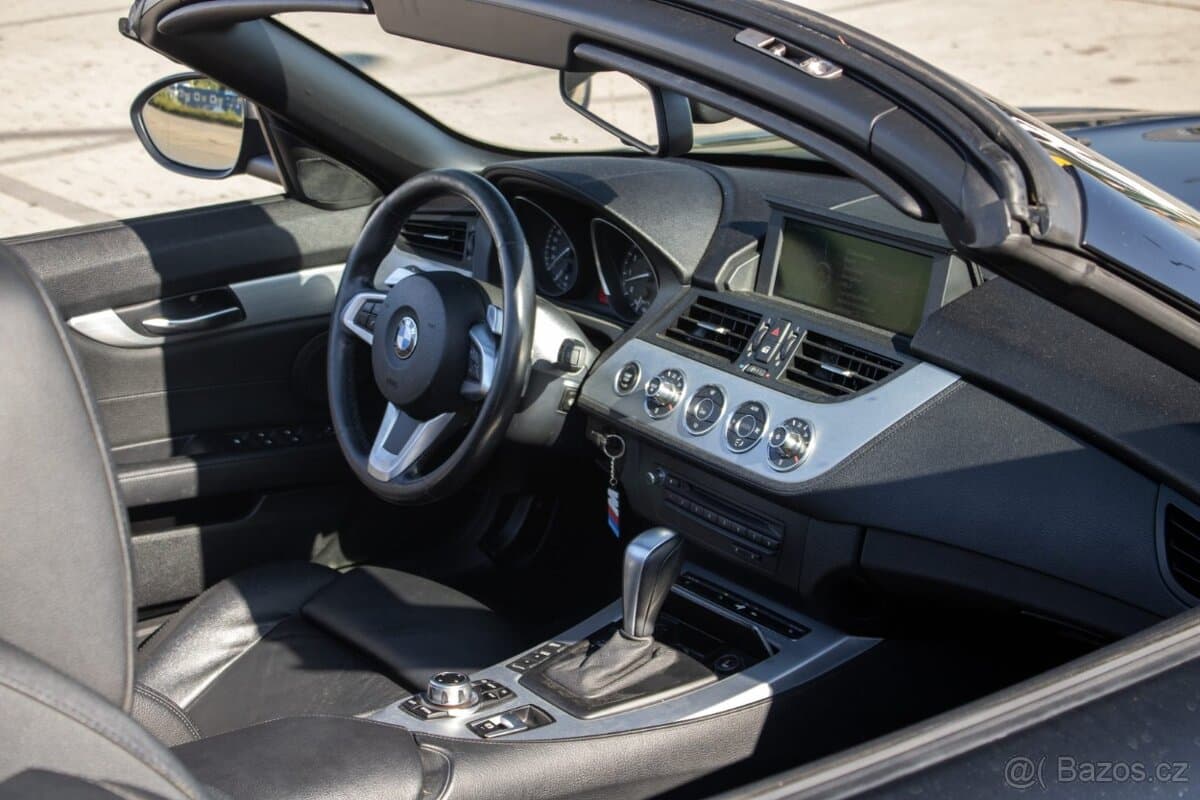 2011 BMW Z4 - 19