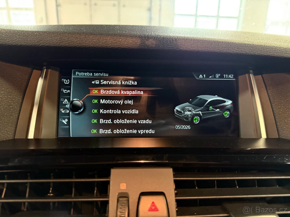 2017 BMW X4 - 19