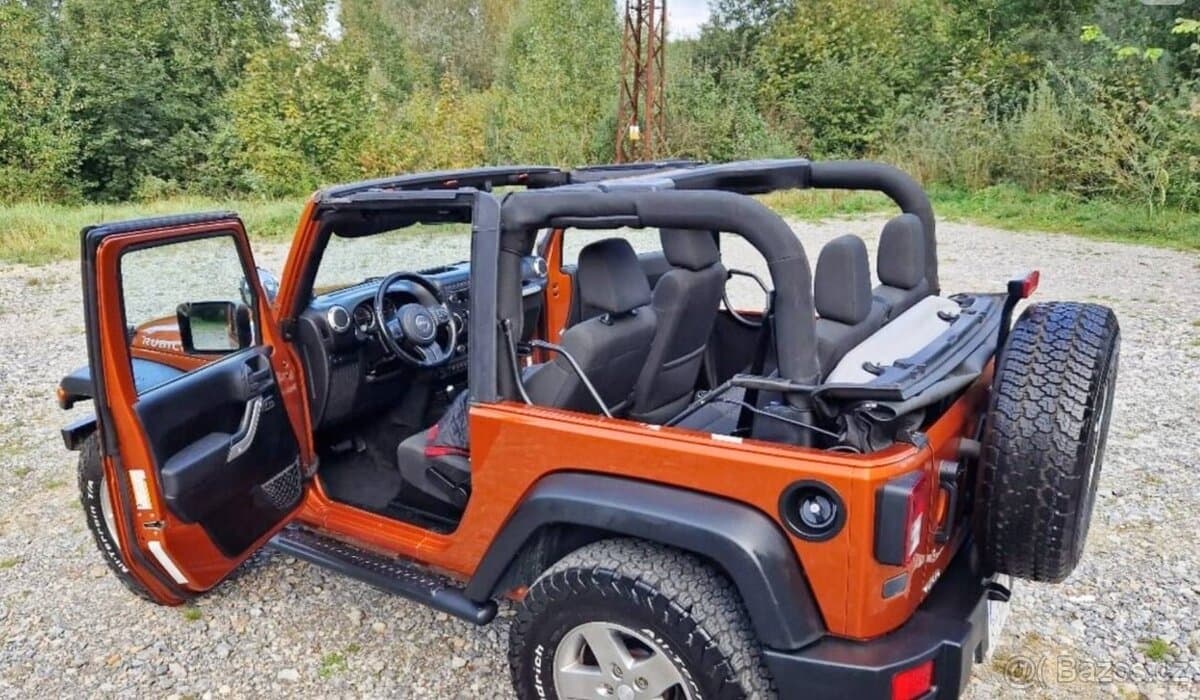 2011 Jeep WRANGLER - 19