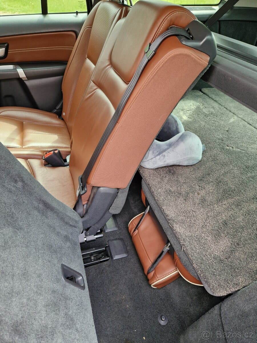 2010 Volvo XC90 - 19
