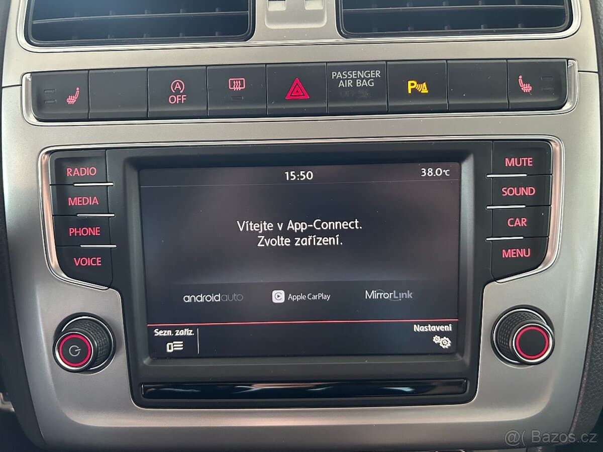 2016 Volkswagen POLO - 19