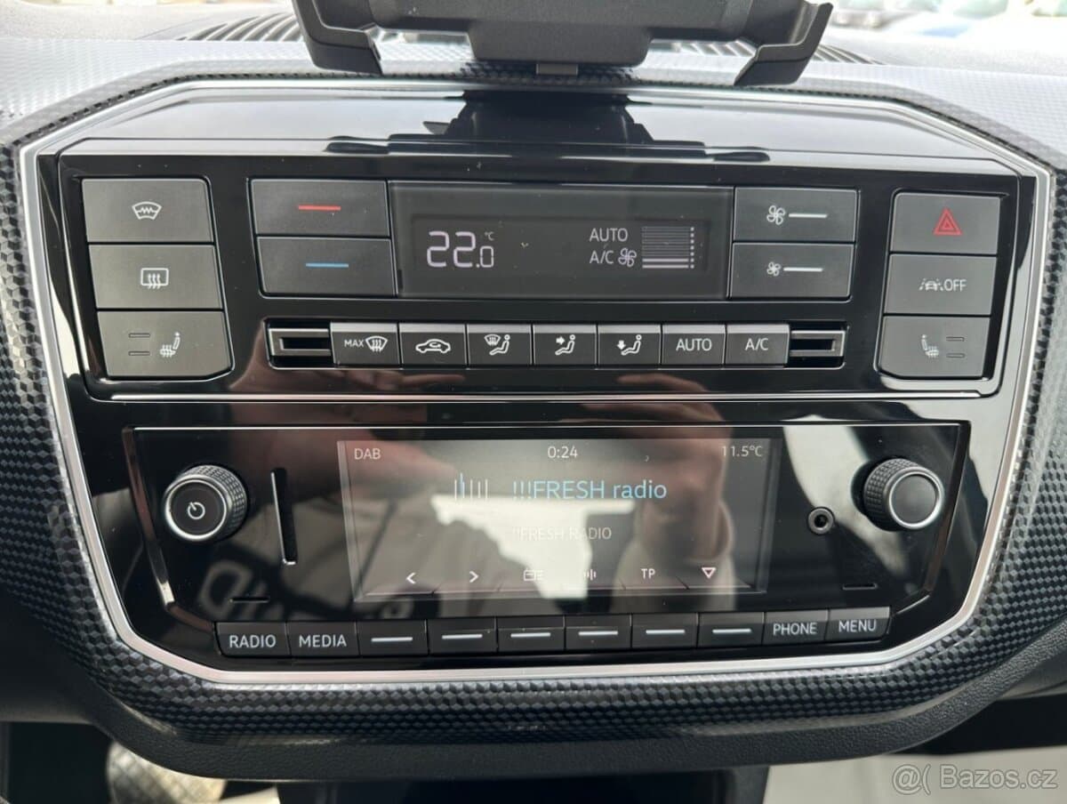 2020 Volkswagen UP! - 19