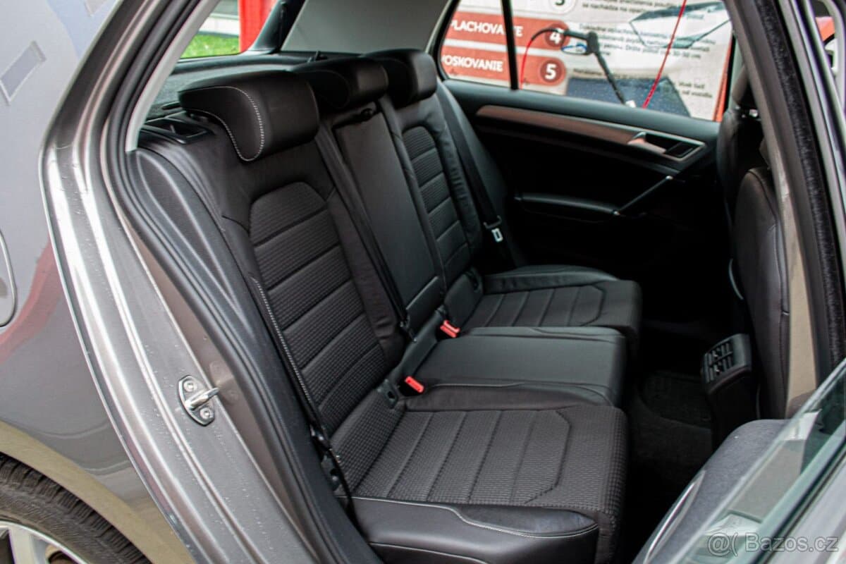 2016 Volkswagen GOLF - 19