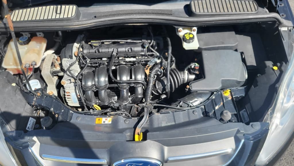 2011 Ford C-MAX - 19