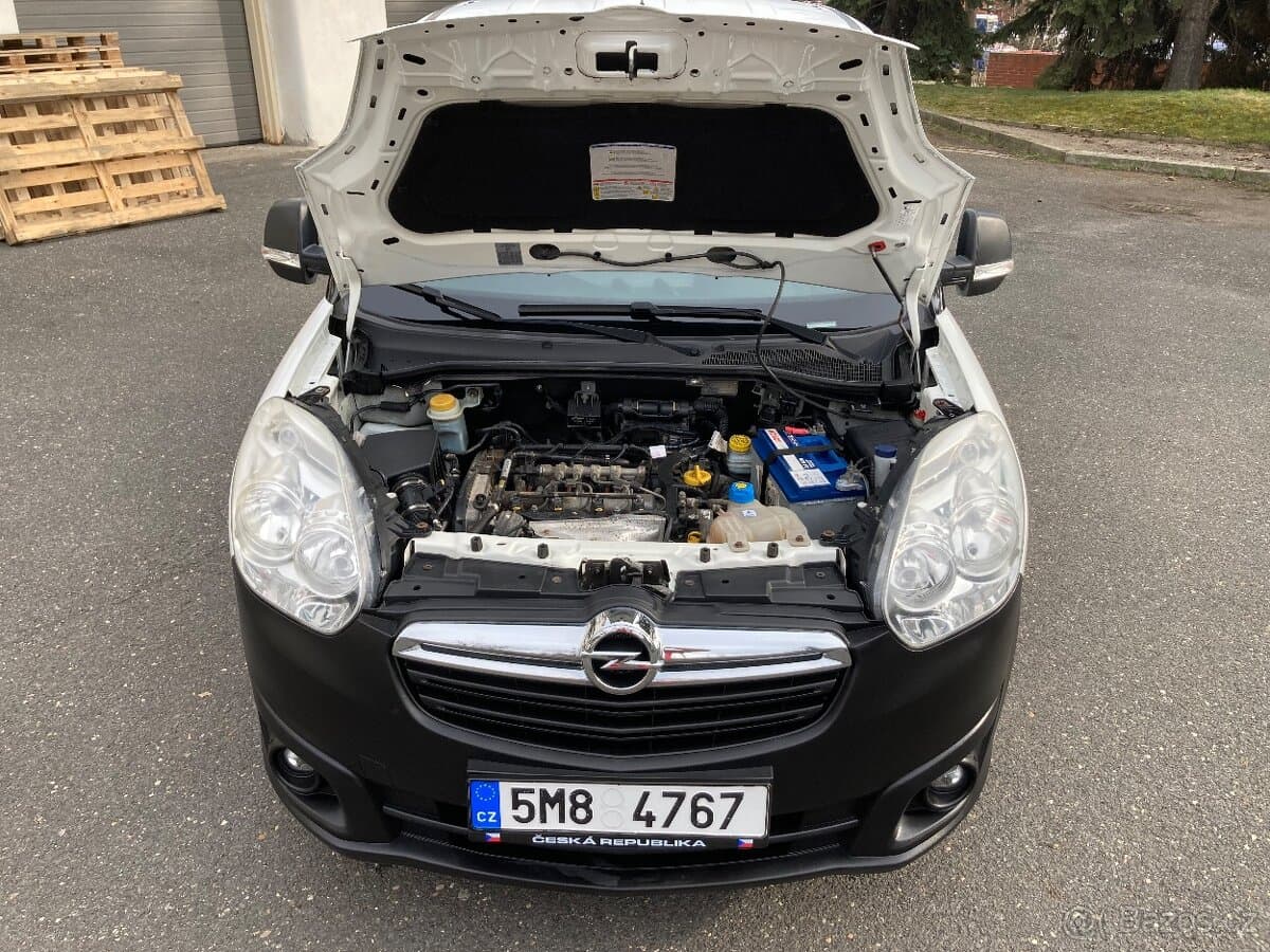 2014 Opel COMBO - 19
