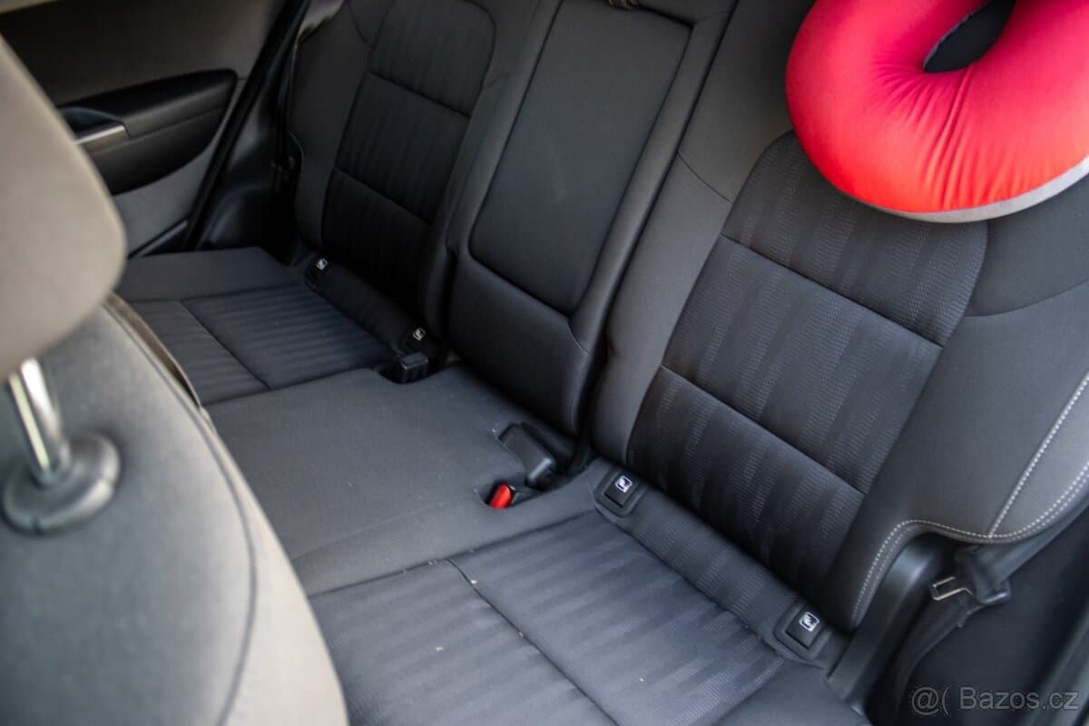 2018 Kia SPORTAGE - 19