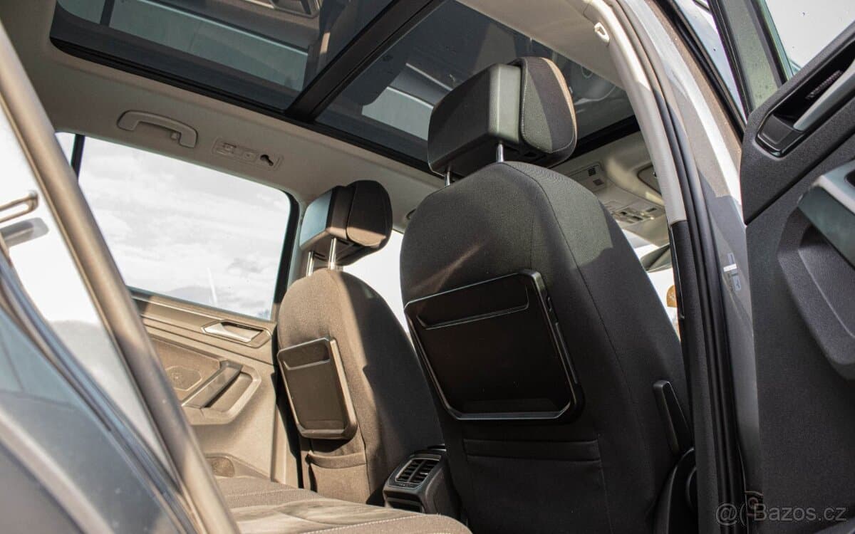 2017 Volkswagen TIGUAN - 19
