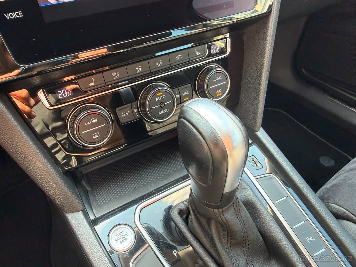 2020 Volkswagen PASSAT - 19