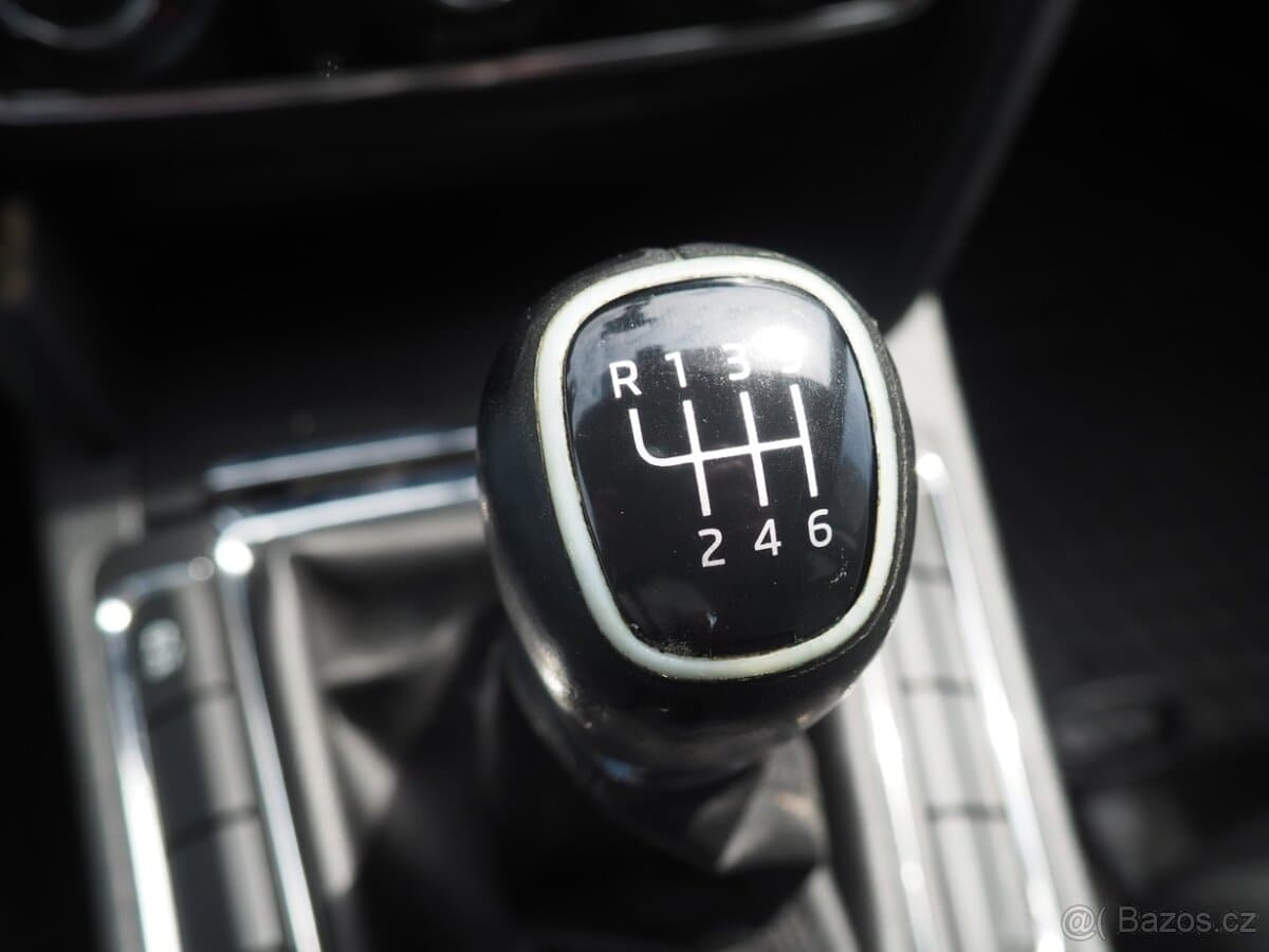 2013 Škoda SUPERB - 19