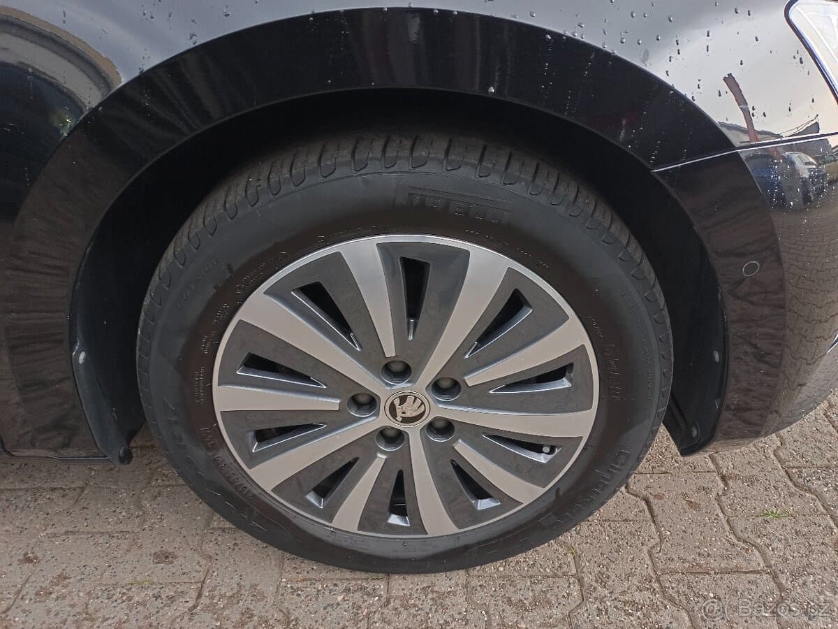 2023 Škoda SUPERB - 19