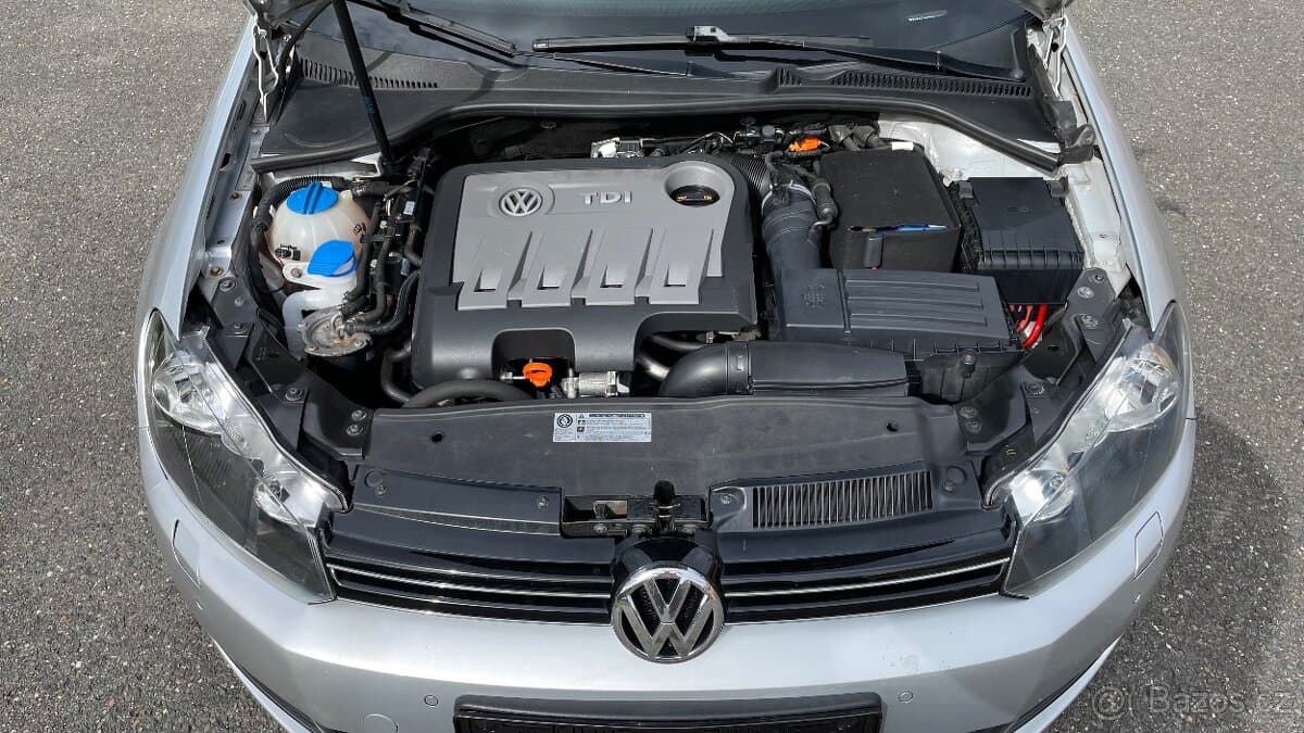 2011 Volkswagen GOLF - 19