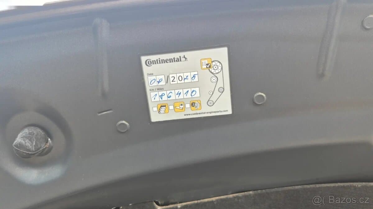 2010 Volkswagen GOLF - 19