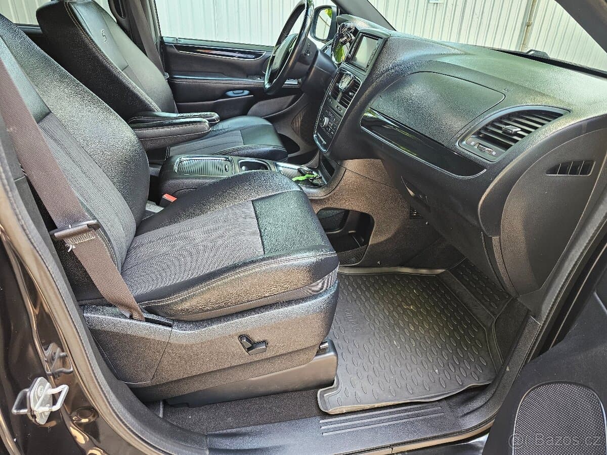 2014 Lancia VOYAGER - 19