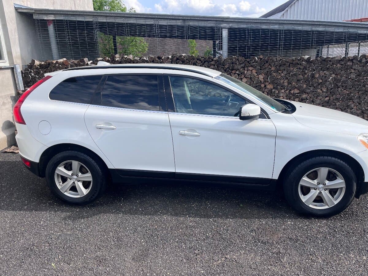 2010 Volvo XC60 - 2