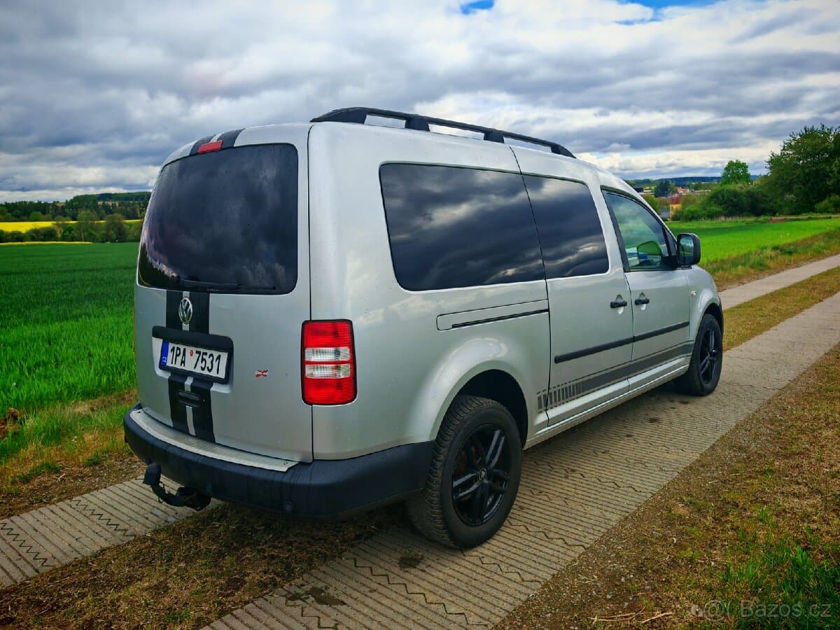 2011 Volkswagen CADDY - 2
