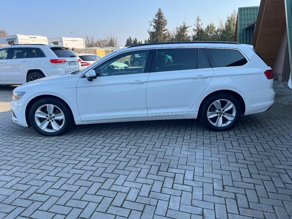 2021 Volkswagen PASSAT - 2
