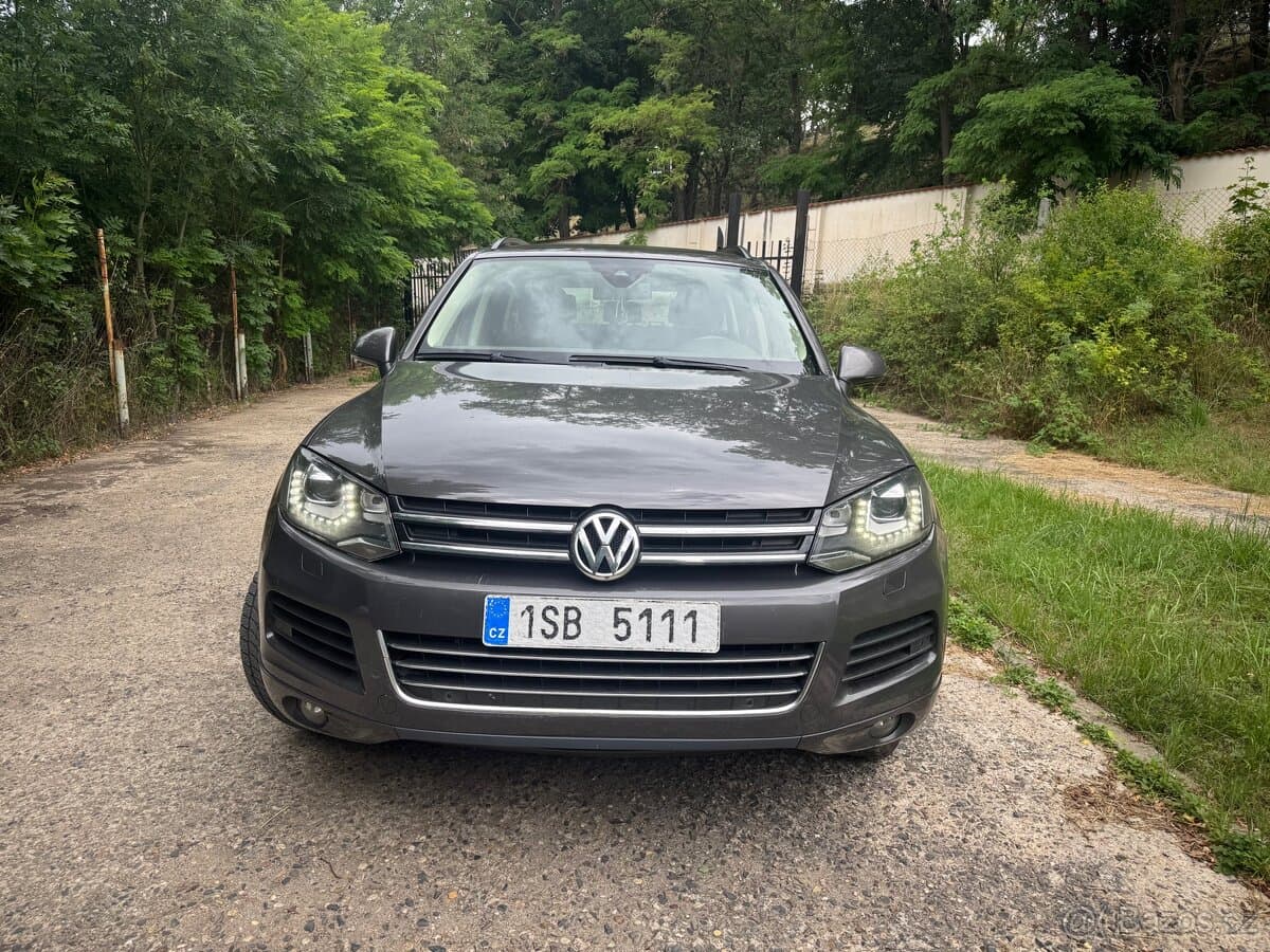2010 Volkswagen TOUAREG - 2