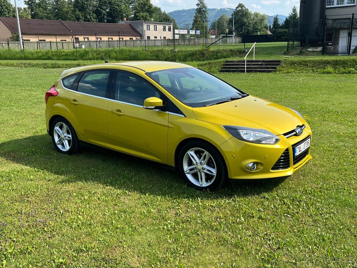 2011 Ford FOCUS - 2