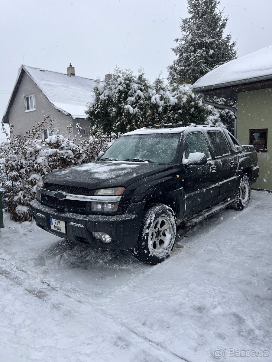 Chevrolet AVALANCHE - 2