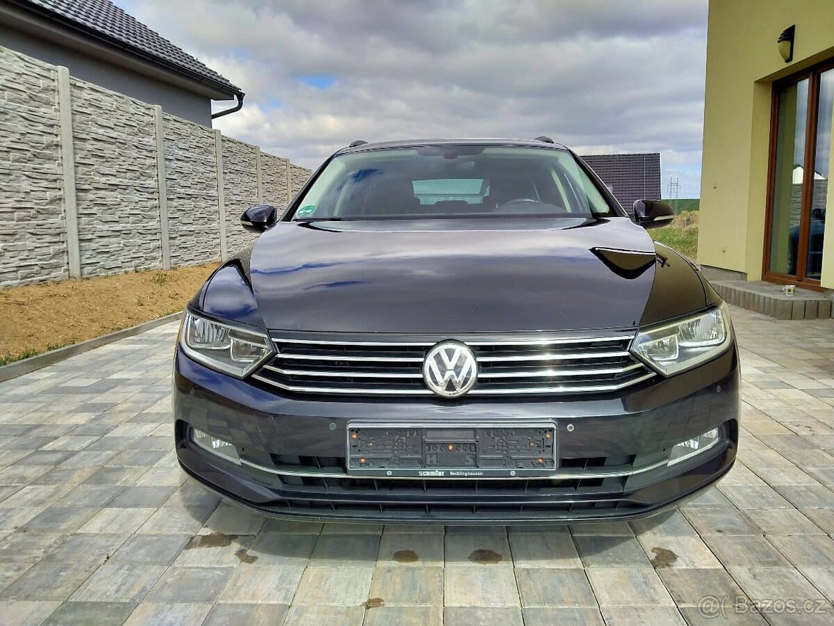 2016 Volkswagen PASSAT - 2