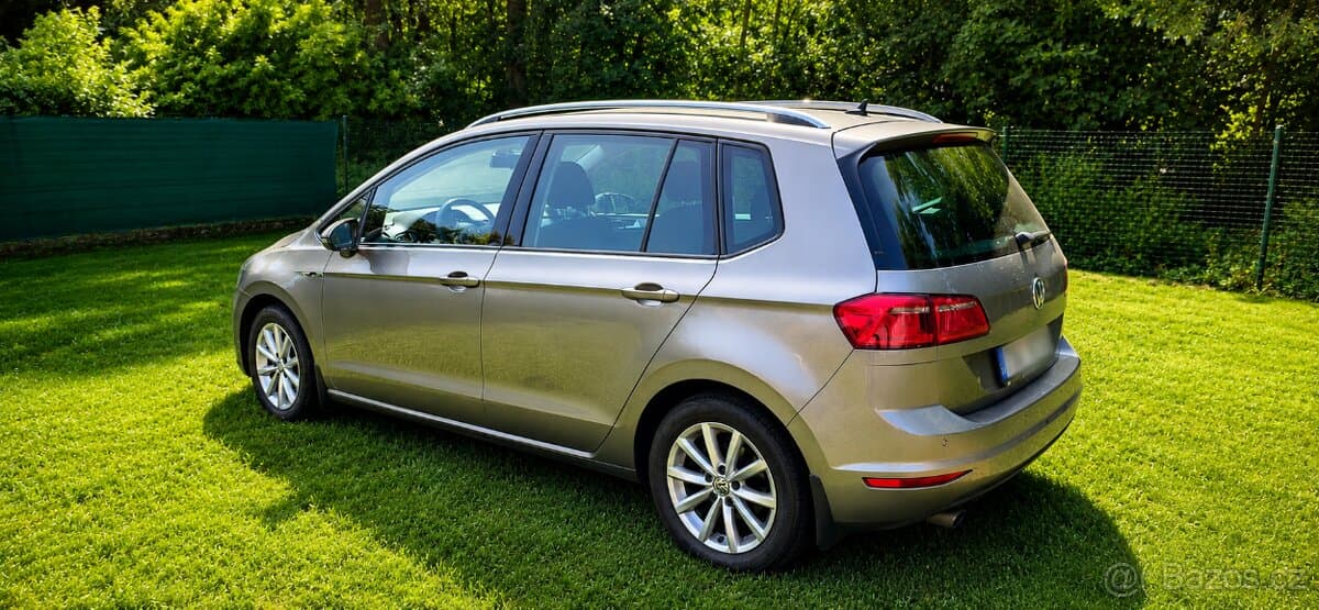 Volkswagen GOLF - 2