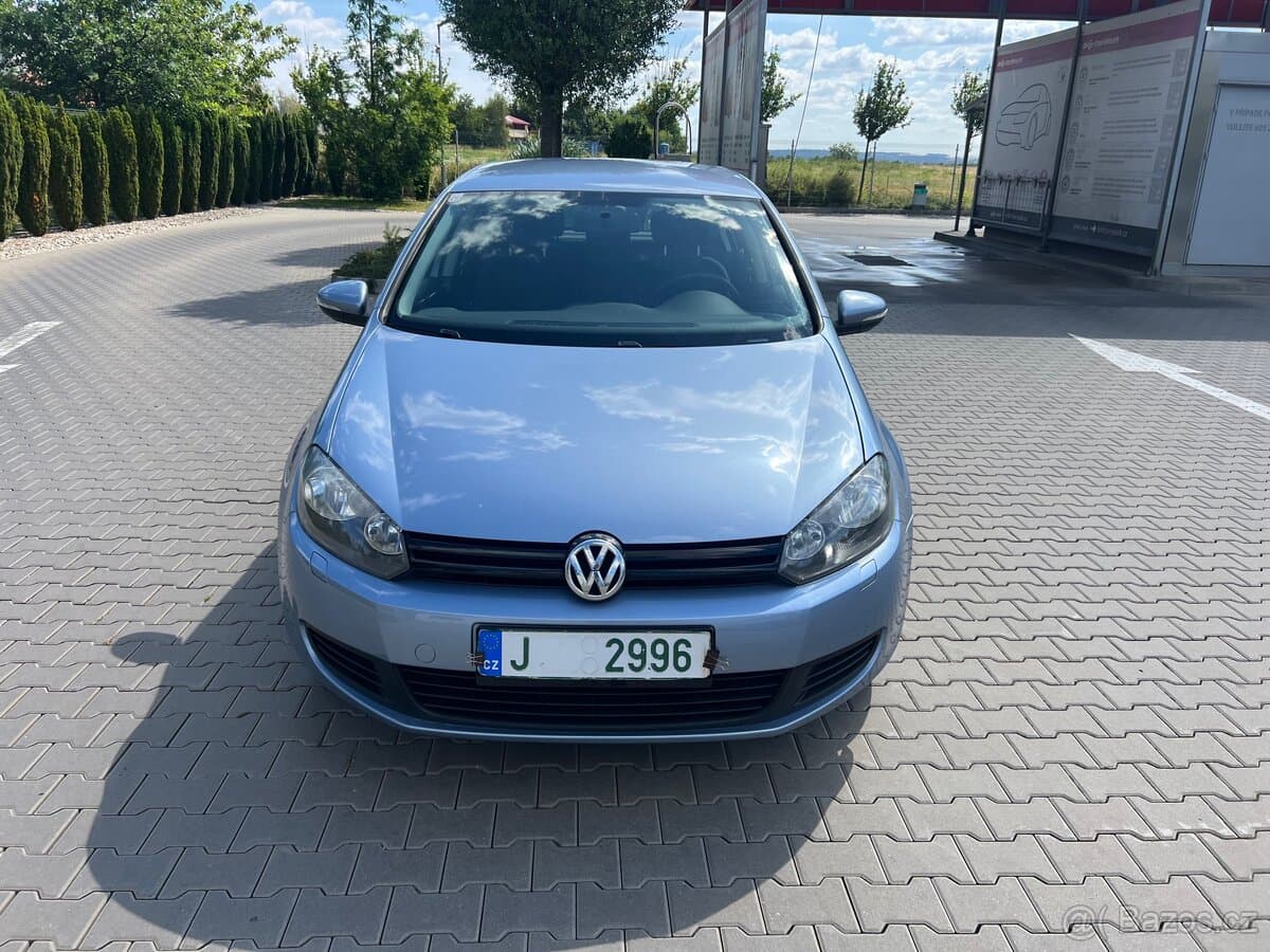 2011 Volkswagen GOLF - 2