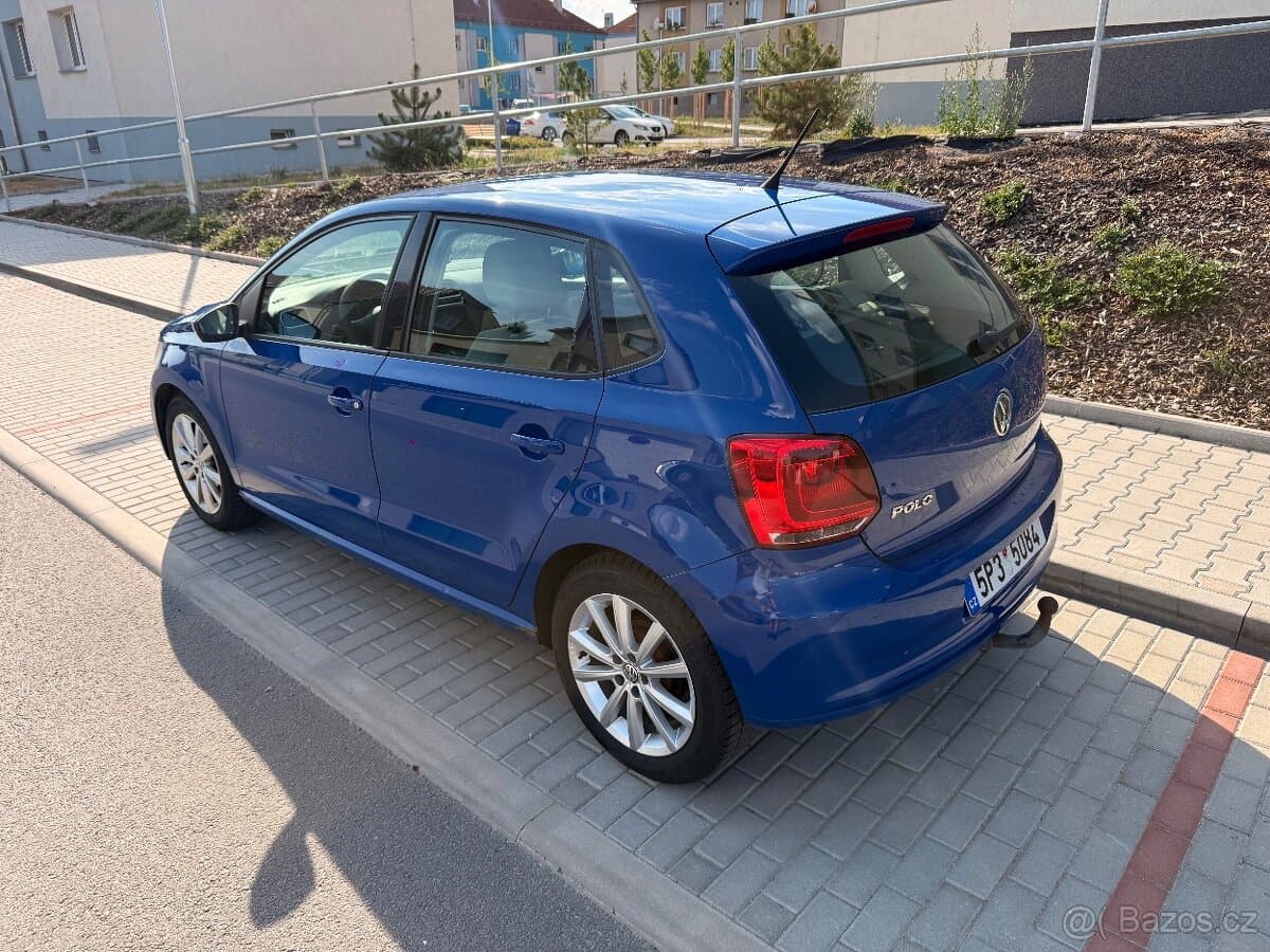2011 Volkswagen POLO - 2