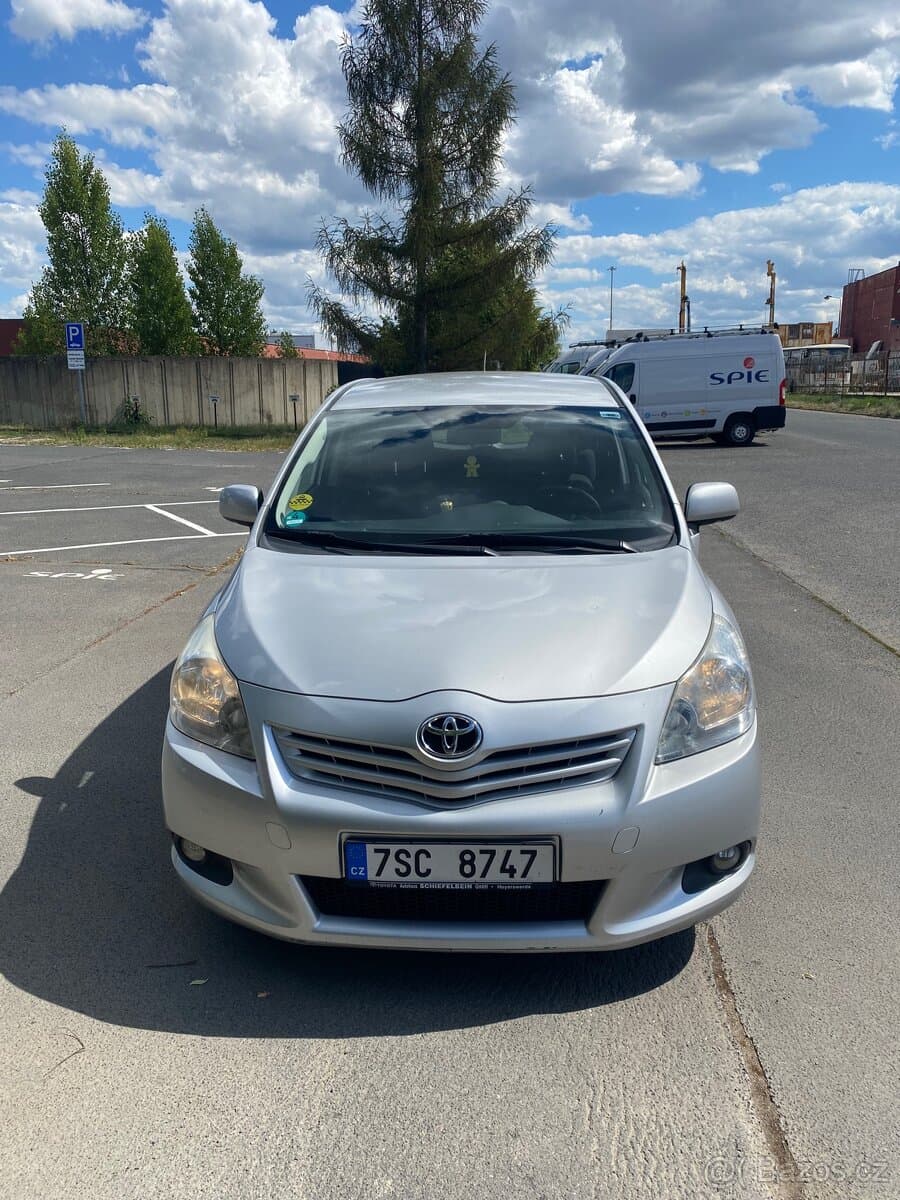 2009 Toyota VERSO - 2