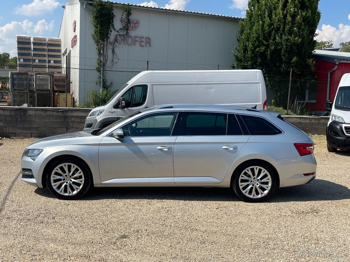 2022 Škoda SUPERB - 2