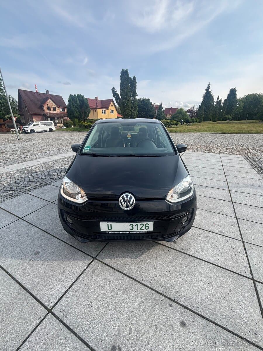 Volkswagen UP! - 2