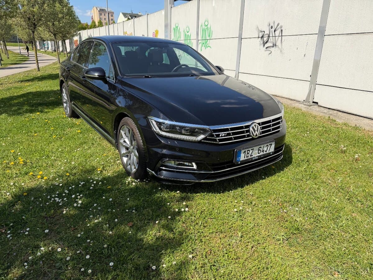 2018 Volkswagen PASSAT - 2