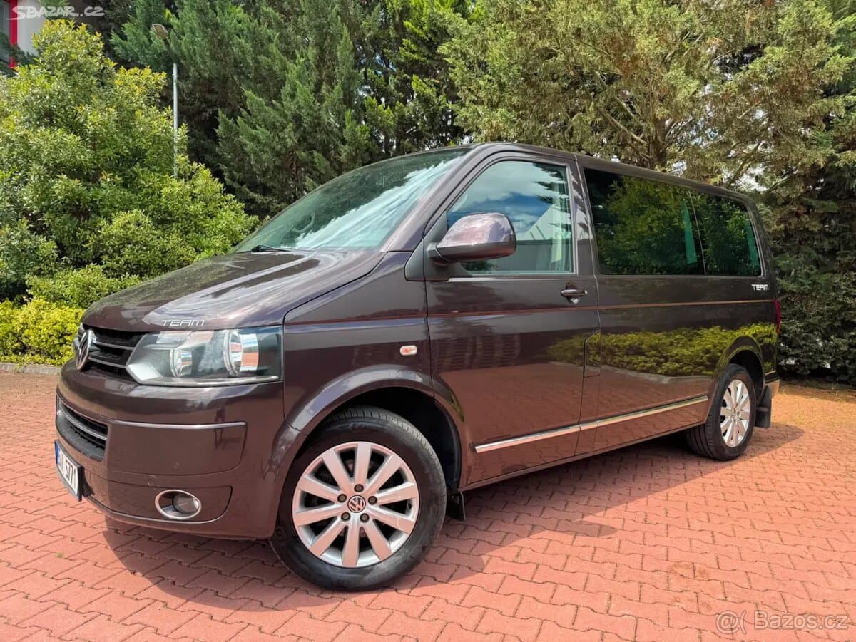 2011 Volkswagen MULTIVAN - 2