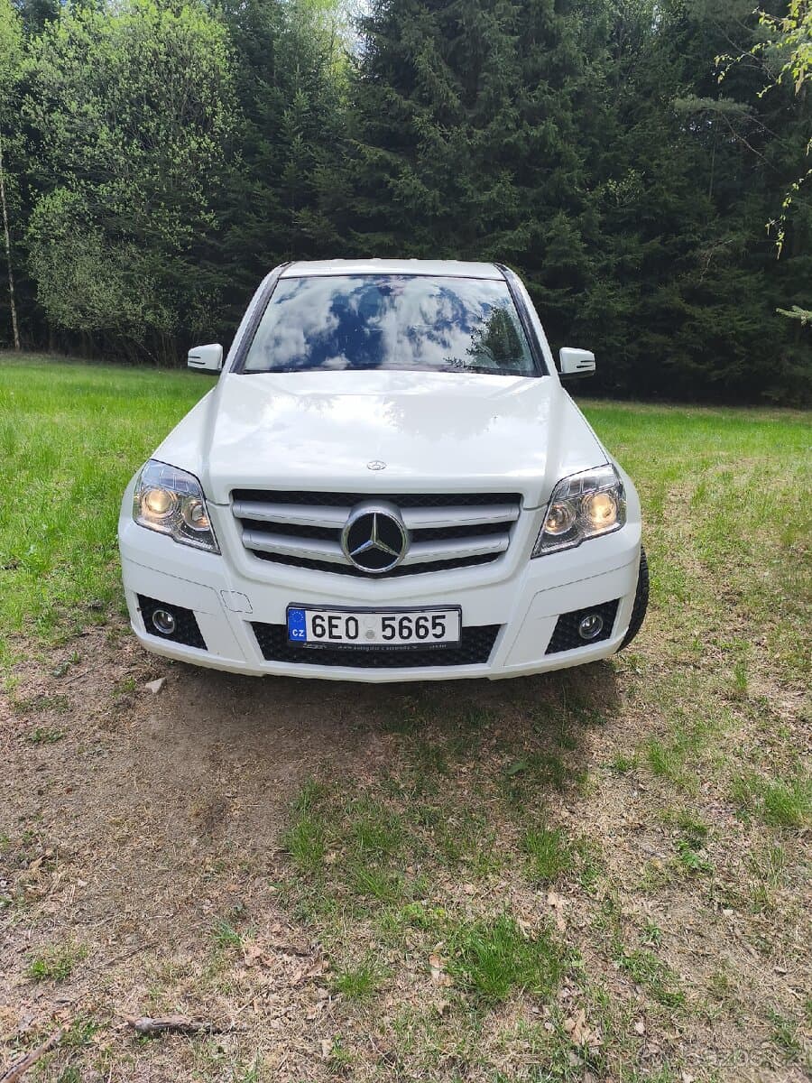 2010 Mercedes-Benz GLK - 2