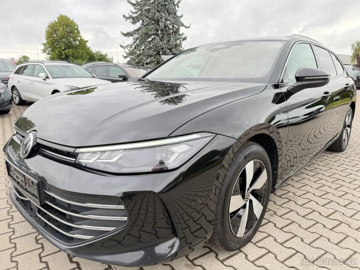 2024 Volkswagen PASSAT - 2