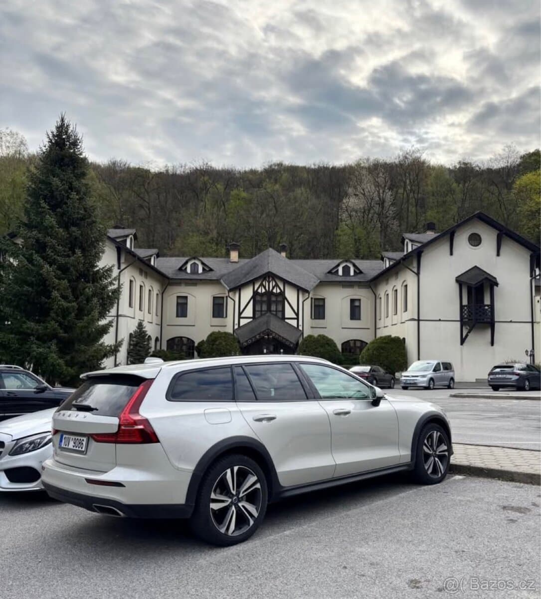 2019 Volvo V60 - 2