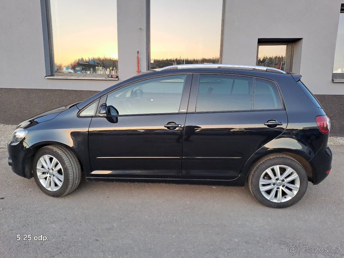 2012 Volkswagen GOLF - 2
