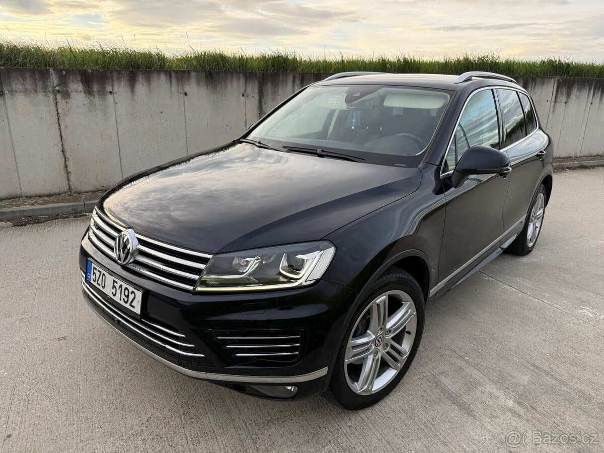 2015 Volkswagen TOUAREG - 2