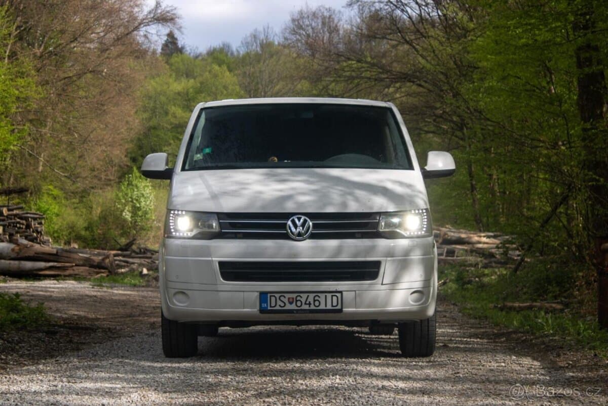 2013 Volkswagen CARAVELLE - 2