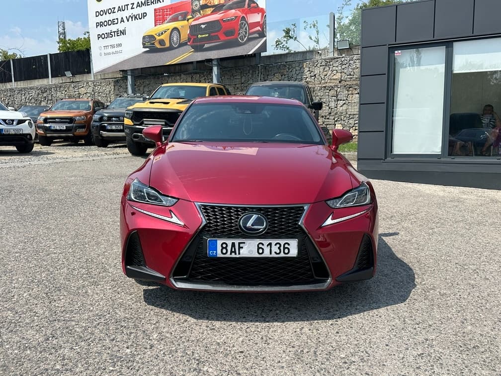 2020 Lexus IS - 2