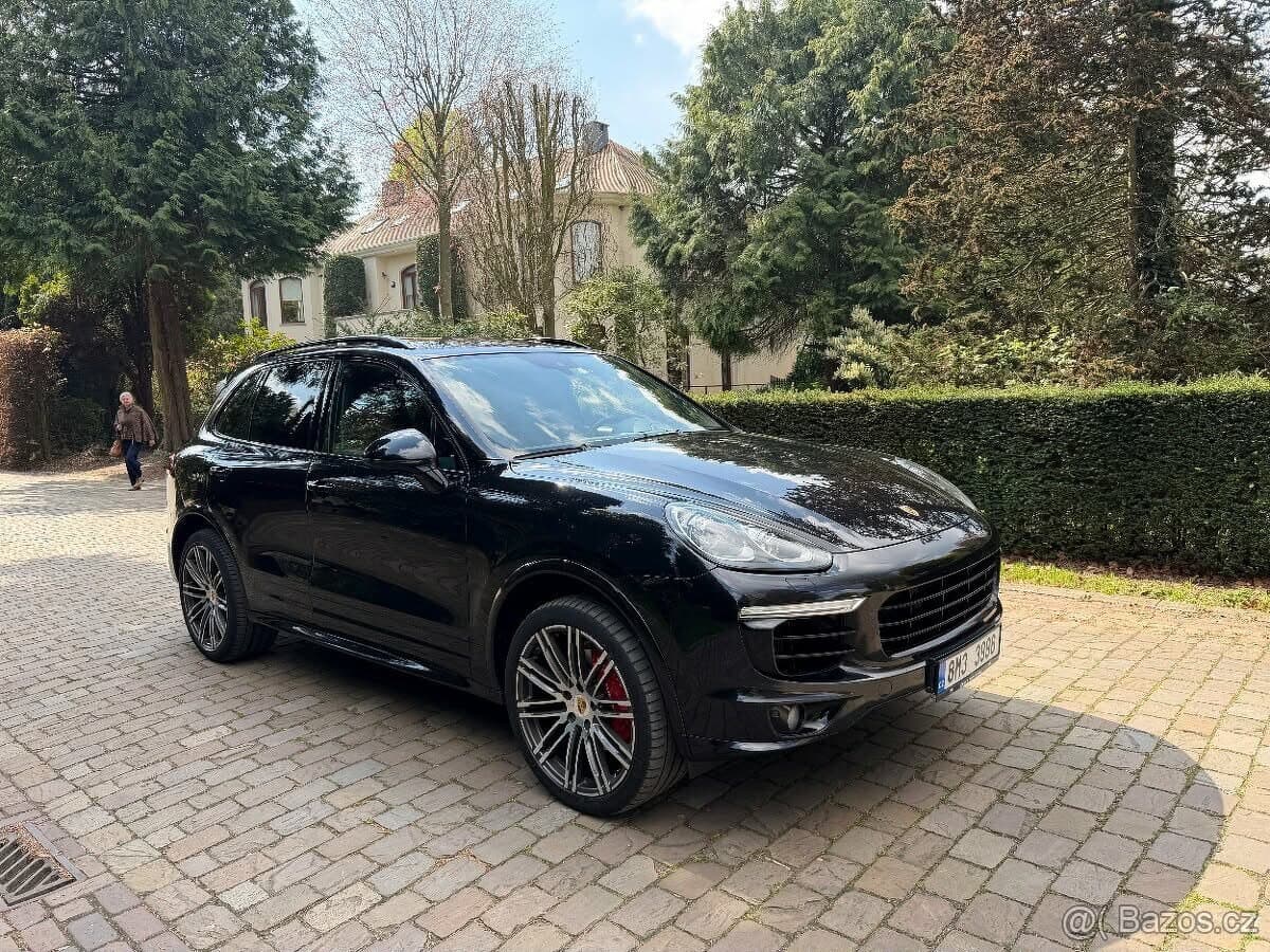 2016 Porsche CAYENNE - 2