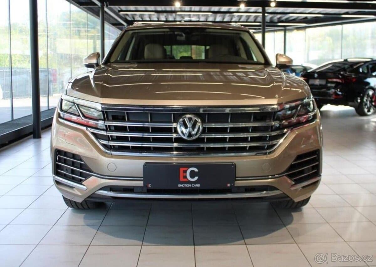 2019 Volkswagen TOUAREG - 2