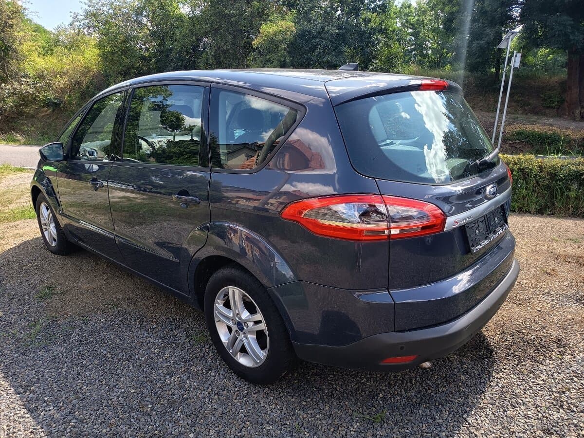 2011 Ford S-MAX - 2
