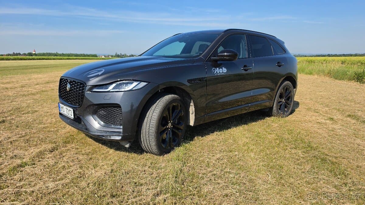 2025 Jaguar F-PACE - 2