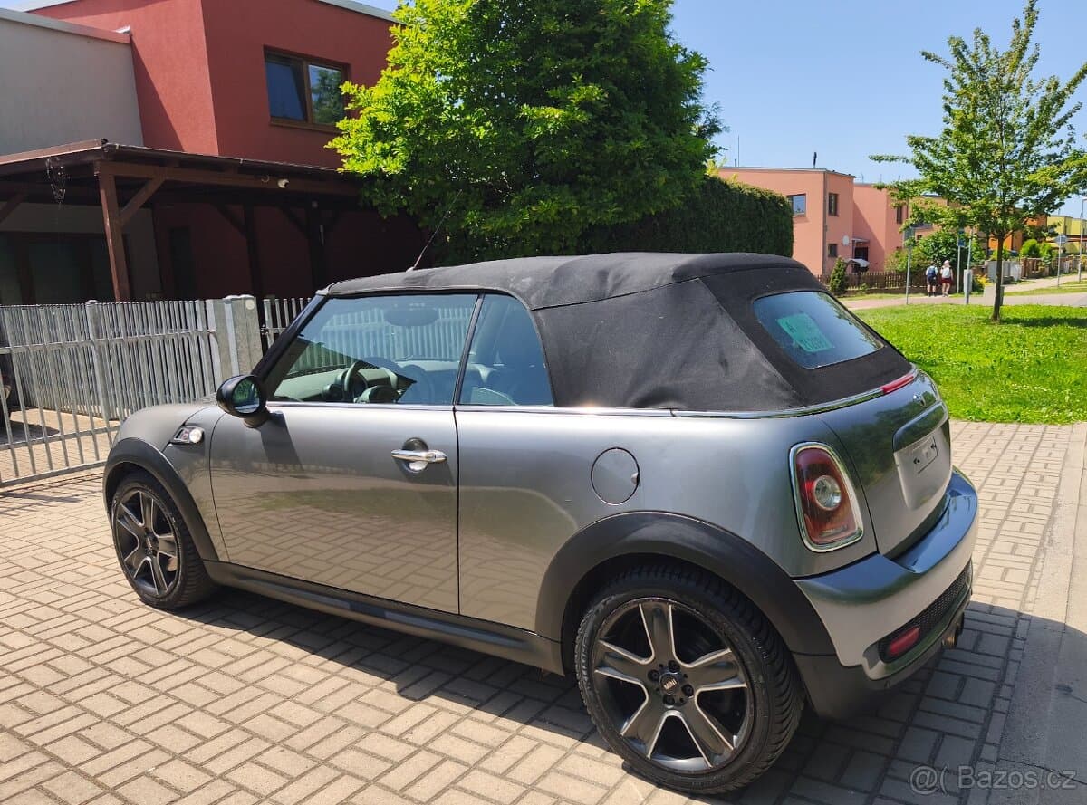 2010 Mini COOPER S - 2