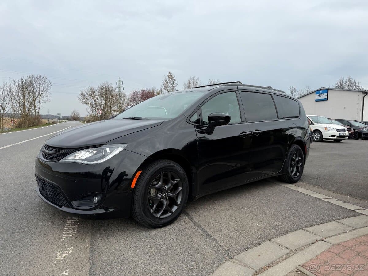 2019 Chrysler PACIFICA - 2
