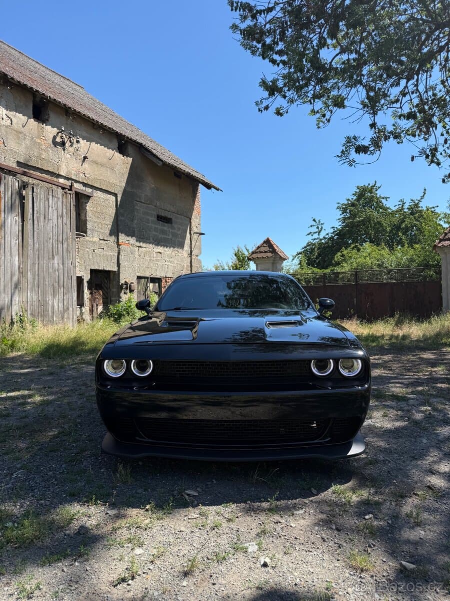 2016 Dodge CHALLENGER - 2